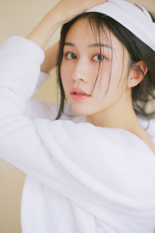 硕大粗长撑裂了小龙女